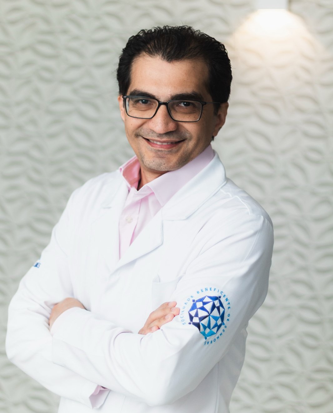 Retrato de Dr. Joaquim Xavier, dermatologista da Clínica Biodermato